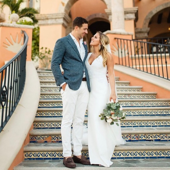 Meet your Posher, Bobbi - Picture 7 of 8